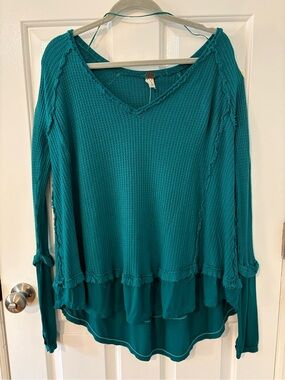 We The Free Free People Waffle Knit Thermal Top Thumbholes XS Oversized